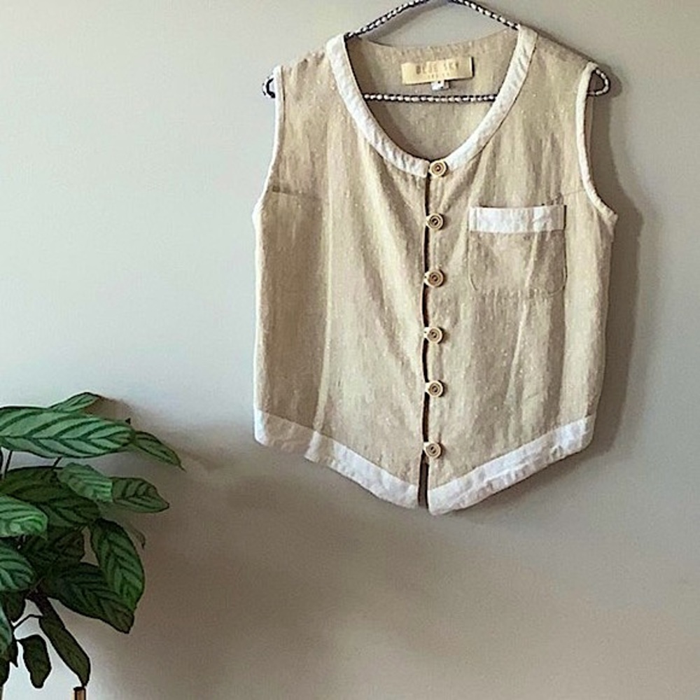 Linen Button Up Sleeveless Blouse